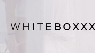 WHITEBOXXX - Stacy Cruz romantikus hancúrozása