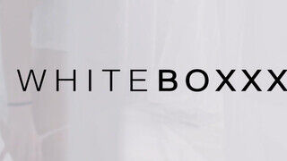 WhiteBoxxx - Izzy Lush az isteni formás latina cunci