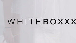 WhiteBoxxx - Eveline Dellai kedveli hátsó lyukba csinálni