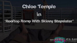 Chloe Temple a szopós húgi