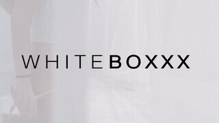 WhiteBoxxx - Ivana Sugar szűk kicsike cuncija