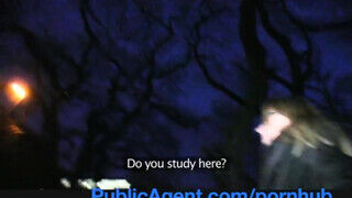 PublicAgent - Violette Pure a egyetemista fiatal