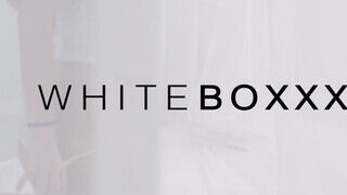 WhiteBoxxx - megujjaztam magam a manusom mellett
