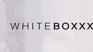 WHITEBOXXX - cuki vörös szuka beleül a gigászi faszba