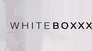 WHITEBOXXX - a rendes nőci megoszotik a faszon