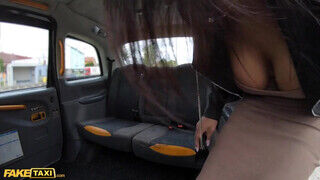 Fake Taxi - Sheila Ortega közösül a taxiban