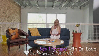PUREMATURE - Brandi Love a gigászi tőgyes világos szőke milf