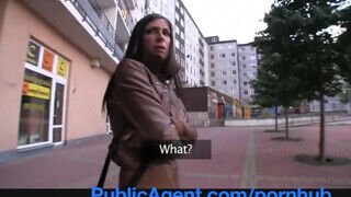 PublicAgent - a férjemnek pici dákója van
