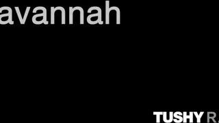 TUSHYRAW - Savannah Bond ánuszába barna falloszt tolnak