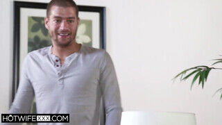 HOTWIFEXXX - Karla Kush megcsalja a férjét