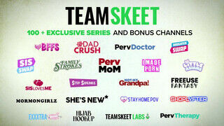 TeamSkeet - Ella Knox óriási mellei szétélvezve