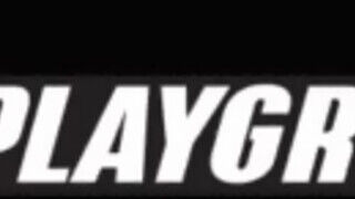 DIGITALPLAYGROUND - Nicolette Shea a bögyös lány lovagol