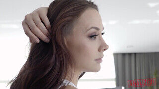 ANALIZED - Chanel Preston óriási farokkal megdöngetve