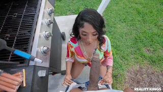 REALITY KINGS - Alicia Williams megkúrelva a medence parton