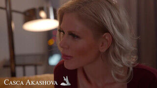 Naughty America - Casca Akashova az óriás mellű mami
