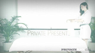 PrivateBlack - Julia Rocka a gyönyörű masszőr maca