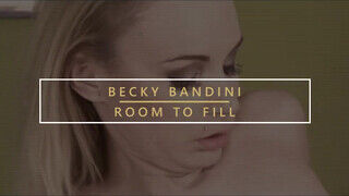 Becky Bandini dug a fiatalabb pacákkal