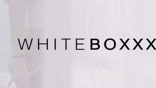 WHITEBOXXX - Zsenge szuka játszik a puncijával