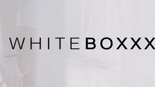 WhiteBoxxx - Vinna Reed a bombázó cseh gádzsi