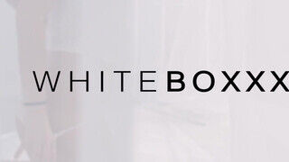 WHITEBOXXX - Ariela Donovan nagyon akarja