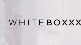 WHITEBOXXX - Romy Indy a tüzes csoki csaj