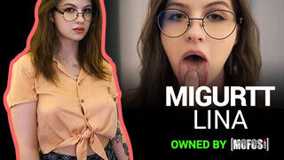 Mofos – Migurtt Lina benyeli a gigászi rúdat