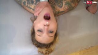 Könyörtelen német amatőr milf cidázza a termetes fasznak